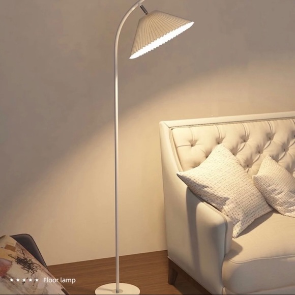 Sold -Ins Pleated Lampshade Led Floor Lamp - Picture 4 of 8